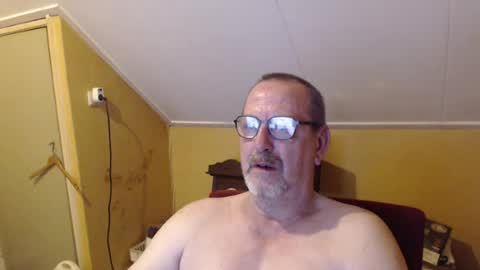 destelp online show from July 2026 10:37:01 PM