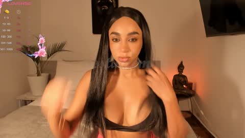 Snapshot of destinnemil chatting on November 2025 10:29:01 AM Destinne Mill online show from November 2025 10:29:01 AM