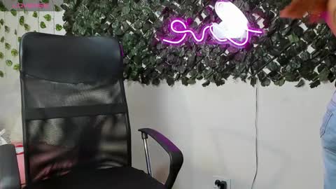 Destiny online show from January 2026 11:59:02 AM