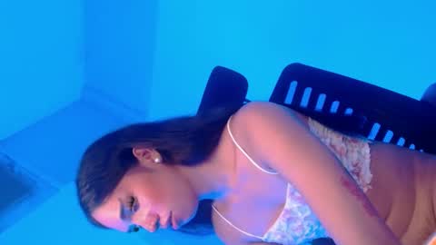 Snapshot of destinyrosexxx chatting on January 2025 02:00:02 PM Chelsea online show from January 2025 02:00:02 PM