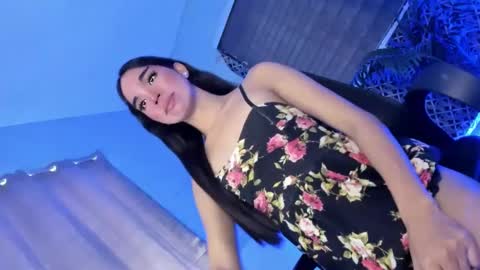 Snapshot of destinyrosexxx chatting on February 2025 04:30:02 AM Chelsea online show from February 2025 04:30:02 AM