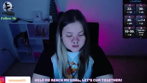 Snapshot of destroyall420 chatting on December 2024 06:27:01 AM Lola Bdsm and fries online show from December 2024 06:27:01 AM