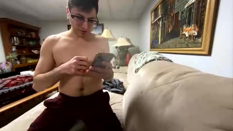 Snapshot of deviant_cam chatting on February 2026 06:57:02 AM deviant_cam online show from February 2026 06:57:02 AM