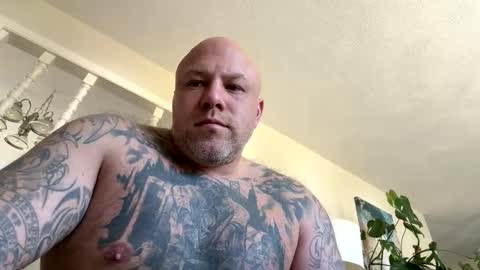 Snapshot of deviantcouple4u chatting on March 2026 04:54:01 PM deviant couple online show from March 2026 04:54:01 PM