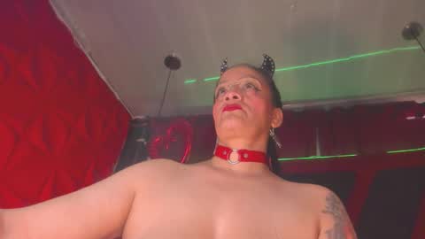Snapshot of devil_taylorx chatting on February 2026 04:45:02 PM devil_taylorx online show from February 2026 04:45:02 PM