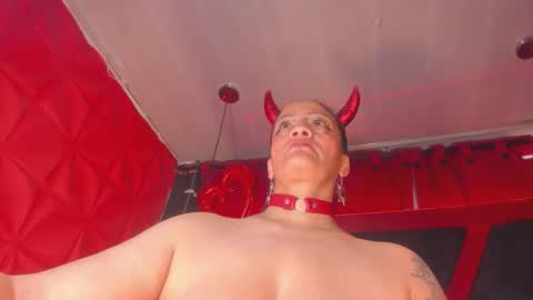 Snapshot of devil_taylorx chatting on February 2026 04:15:02 PM devil_taylorx online show from February 2026 04:15:02 PM