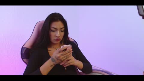 Snapshot of devilchlloe chatting on February 2025 10:24:01 PM devilchlloe online show from February 2025 10:24:01 PM