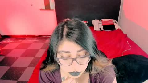 Snapshot of devilfox29 chatting on March 2025 04:37:02 AM L I NA online show from March 2025 04:37:02 AM