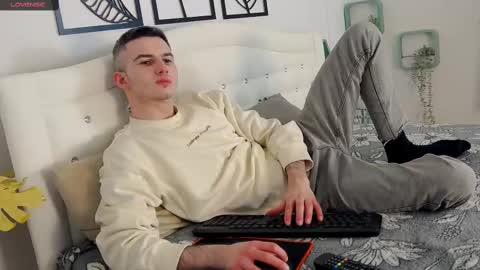 devin_ho online show from February 2025 07:41:02 PM