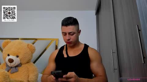 Devin Hunter online show from November 2025 12:04:01 PM