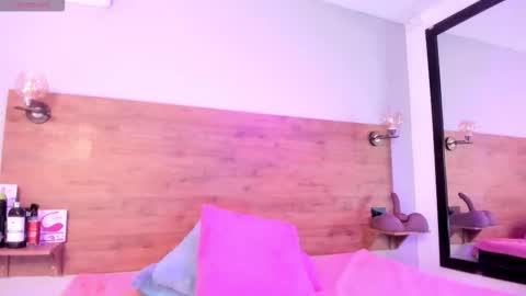 Mrs Devora online show from January 2026 06:12:02 PM