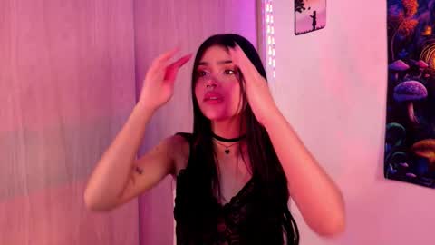 Sara 3 online show from November 2025 07:05:02 PM