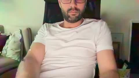 Snapshot of devswiss chatting on March 2025 04:44:02 PM DevSwiss online show from March 2025 04:44:02 PM