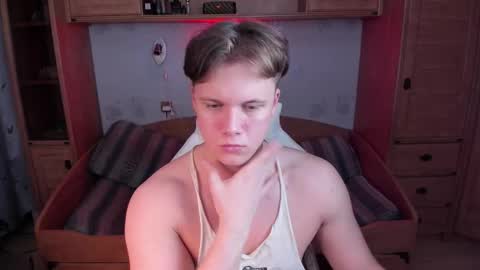 Snapshot of dexter_bennett chatting on October 2025 11:38:01 PM Dexter online show from October 2025 11:38:01 PM