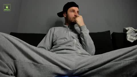 Snapshot of deymond_russo chatting on March 2026 12:40:01 PM deymond_russo online show from March 2026 12:40:01 PM