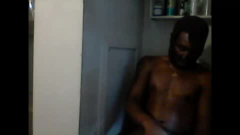 Snapshot of dhbbc454336 chatting on October 2025 04:50:01 PM Marcus D-von Steel as the raunchy ass sniffer thrill me with your online show from October 2025 04:50:01 PM