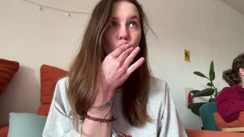 Snapshot of di_n_alex chatting on April 2026 01:41:02 PM Di Alex online show from April 2026 01:41:02 PM