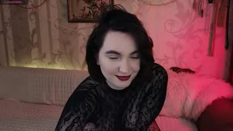 Diana Di Honey online show from July 2026 03:10:02 PM