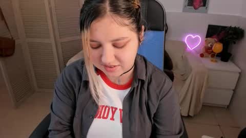 Dia online show from September 2025 05:54:01 AM