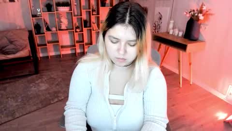 Dia online show from November 2025 06:41:02 PM