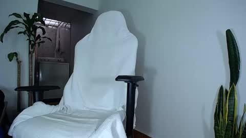 Snapshot of diamond_black00 chatting on February 2025 09:11:02 PM MaSSimo online show from February 2025 09:11:02 PM