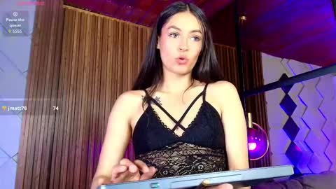 Camila and Megan online show from October 2025 07:03:02 PM