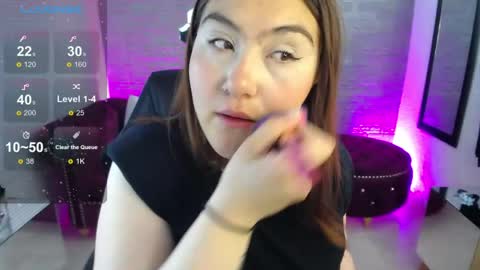 Snapshot of diamondfox_m chatting on April 2026 02:18:01 PM Your Diamond online show from April 2026 02:18:01 PM