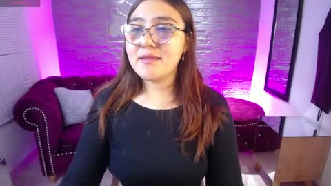 Snapshot of diamondfox_m chatting on May 2026 11:39:02 AM Your Diamond online show from May 2026 11:39:02 AM