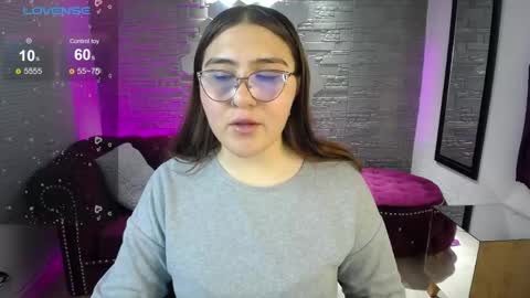 Snapshot of diamondfox_m chatting on May 2026 10:54:01 AM Your Diamond online show from May 2026 10:54:01 AM