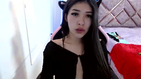 Snapshot of diamondgold28 chatting on November 2025 03:28:01 AM diamondgold28 online show from November 2025 03:28:01 AM