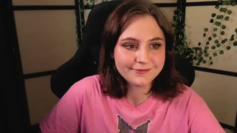 Snapshot of diana_floweri chatting on April 2026 01:12:01 PM Diana online show from April 2026 01:12:01 PM