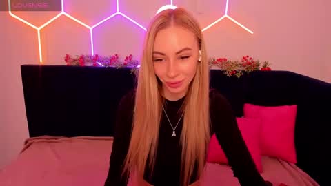 Diana  online show from January 2025 01:42:02 AM