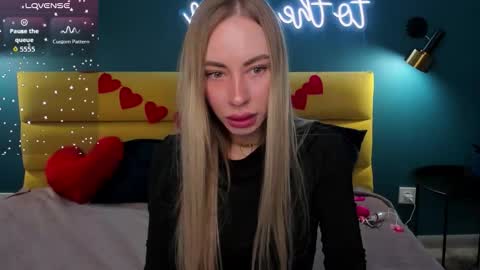 Diana  online show from February 2026 01:17:01 AM