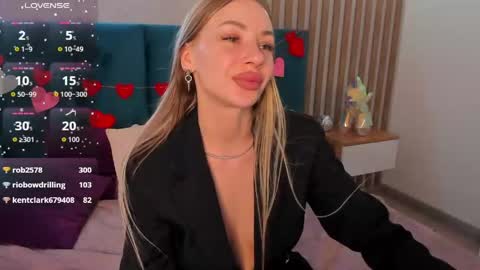 Diana  online show from March 2026 01:36:01 PM