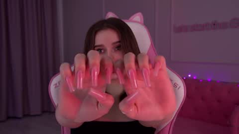 Snapshot of dianabecker chatting on January 2025 09:50:01 PM Diana online show from January 2025 09:50:01 PM