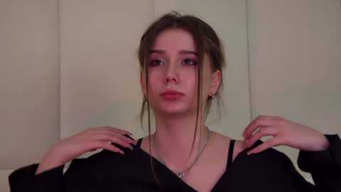 Snapshot of dianabecker chatting on February 2025 04:37:02 AM Diana online show from February 2025 04:37:02 AM