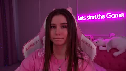 Snapshot of dianabecker chatting on February 2025 05:13:02 AM Diana online show from February 2025 05:13:02 AM