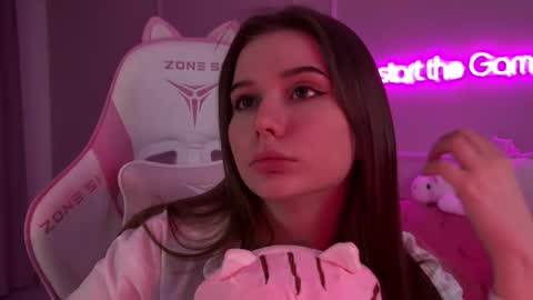 Snapshot of dianabecker chatting on February 2025 03:56:01 AM Diana online show from February 2025 03:56:01 AM