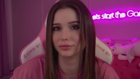 Snapshot of dianabecker chatting on March 2025 09:37:01 PM Diana online show from March 2025 09:37:01 PM