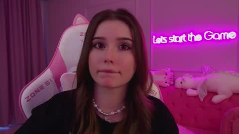 Snapshot of dianabecker chatting on March 2025 04:32:01 AM Diana online show from March 2025 04:32:01 AM