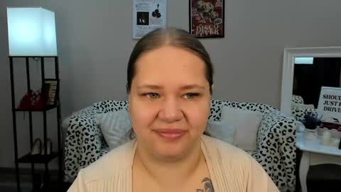 Snapshot of dianakristol chatting on May 2026 06:55:02 AM Diana online show from May 2026 06:55:02 AM