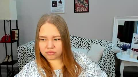 Snapshot of dianakristol chatting on May 2026 06:30:02 AM Diana online show from May 2026 06:30:02 AM