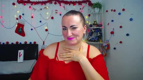 Snapshot of dianamgg chatting on December 2025 07:00:01 PM Diana online show from December 2025 07:00:01 PM