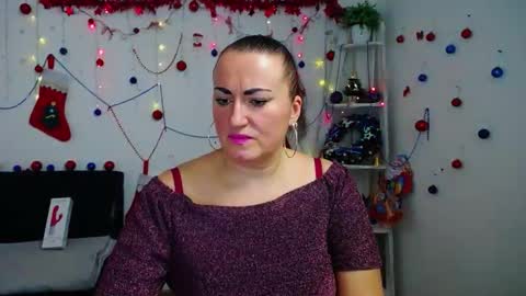 Snapshot of dianamgg chatting on December 2025 08:05:01 PM Diana online show from December 2025 08:05:01 PM