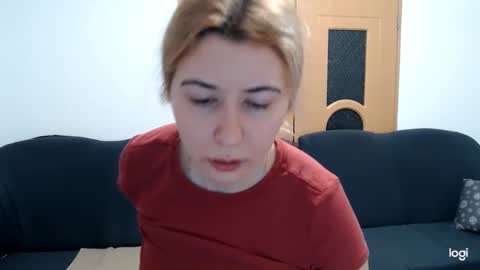 Snapshot of dianasmiey7 chatting on January 2025 05:23:02 PM dianasmiey7 online show from January 2025 05:23:02 PM