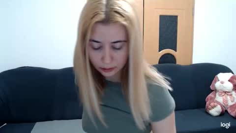 Snapshot of dianasmiey7 chatting on February 2025 05:54:02 PM dianasmiey7 online show from February 2025 05:54:02 PM