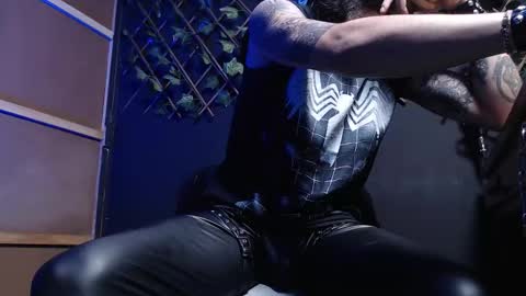 DICAPRIO online show from November 2025 09:01:02 AM