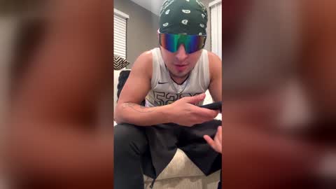 Snapshot of dickemdown93est chatting on December 2025 09:16:01 AM dickemdown93est online show from December 2025 09:16:01 AM