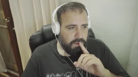 Cristian Dipolino online show from December 2025 02:28:02 AM