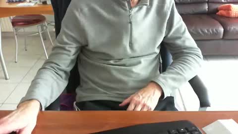 Snapshot of didonc chatting on February 2026 09:49:02 AM didonc from france..... online show from February 2026 09:49:02 AM